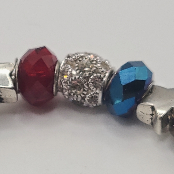 Patriotic Mood Cuff - Picture 4 of 4